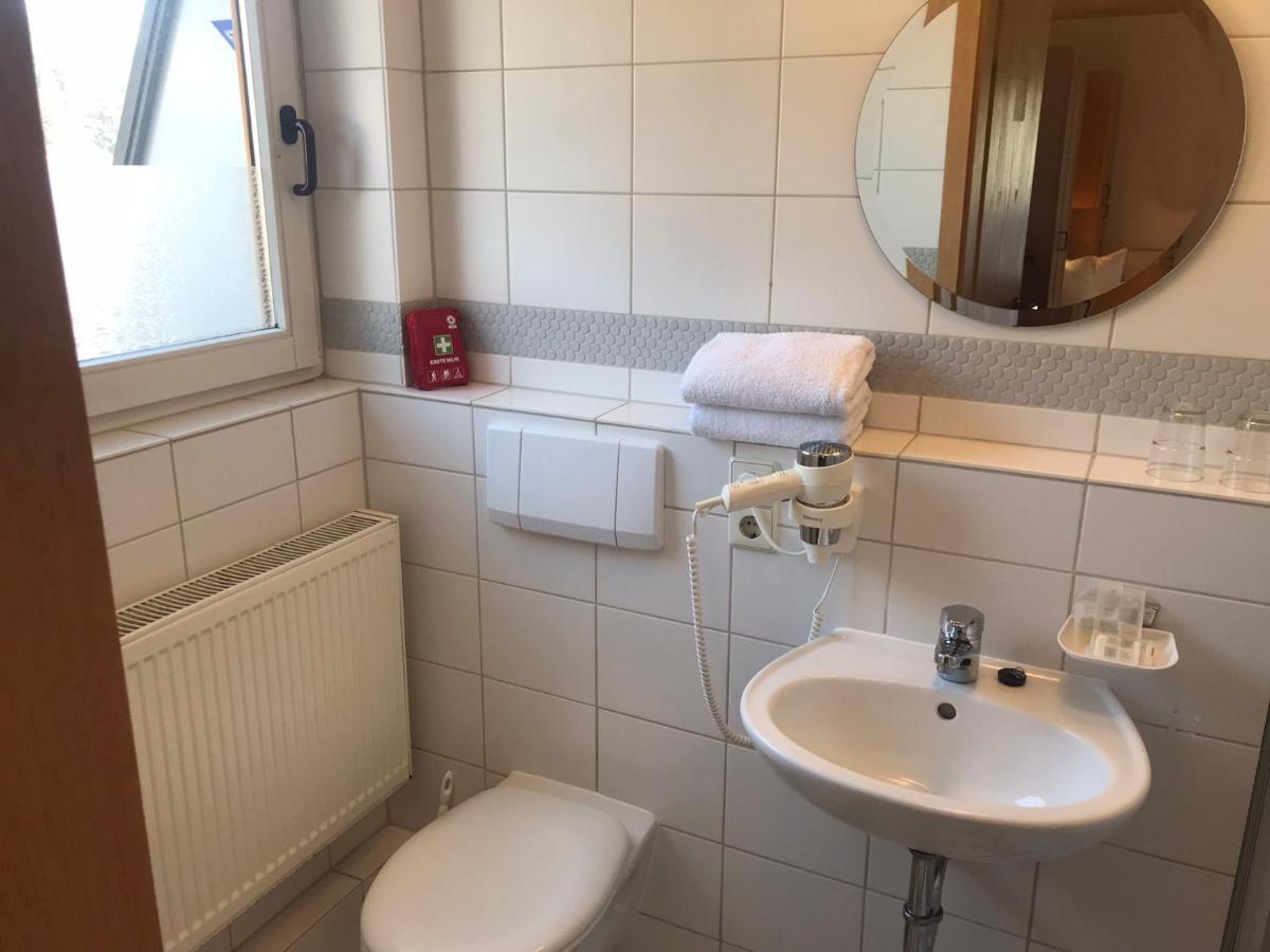 Self-Check-In Ferienwohnungen & Apartments Am Bergsee トリベルク エクステリア 写真