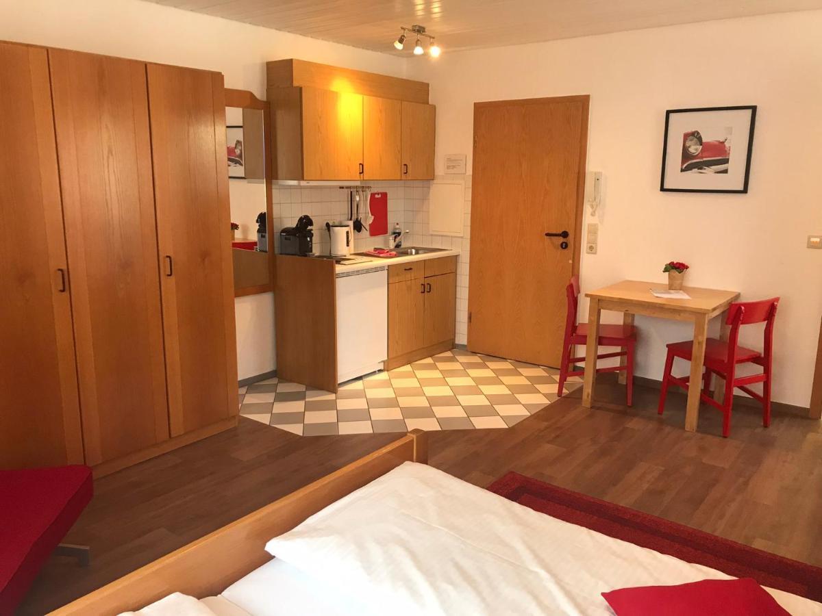 Self-Check-In Ferienwohnungen & Apartments Am Bergsee トリベルク エクステリア 写真