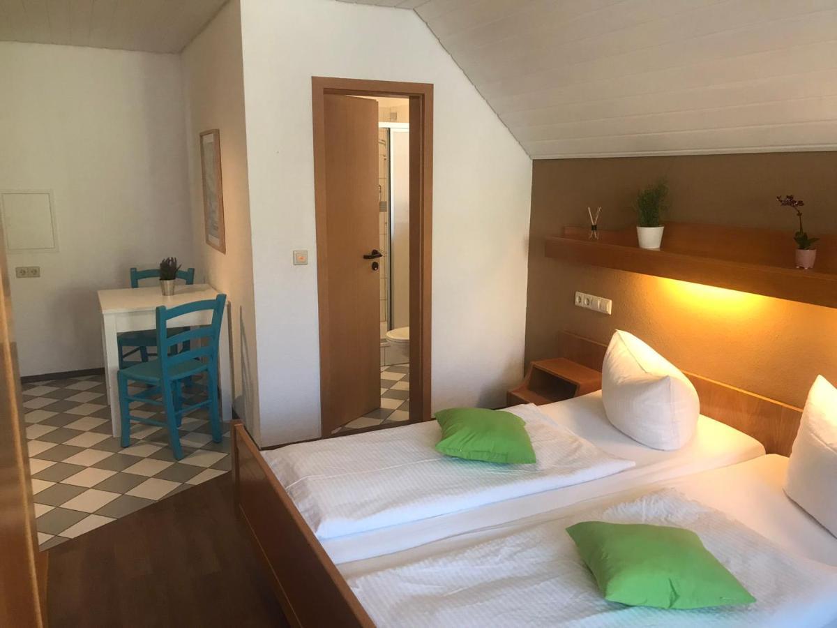 Self-Check-In Ferienwohnungen & Apartments Am Bergsee トリベルク エクステリア 写真